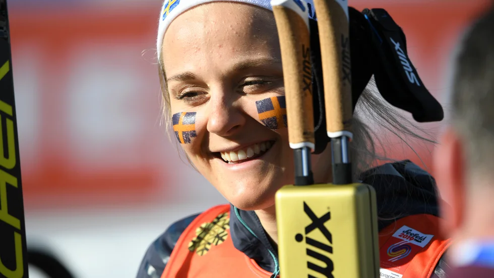 Stina Nilsson byter längdskidor mot skidskytte – ett tecken i tiden? Arkivbild.