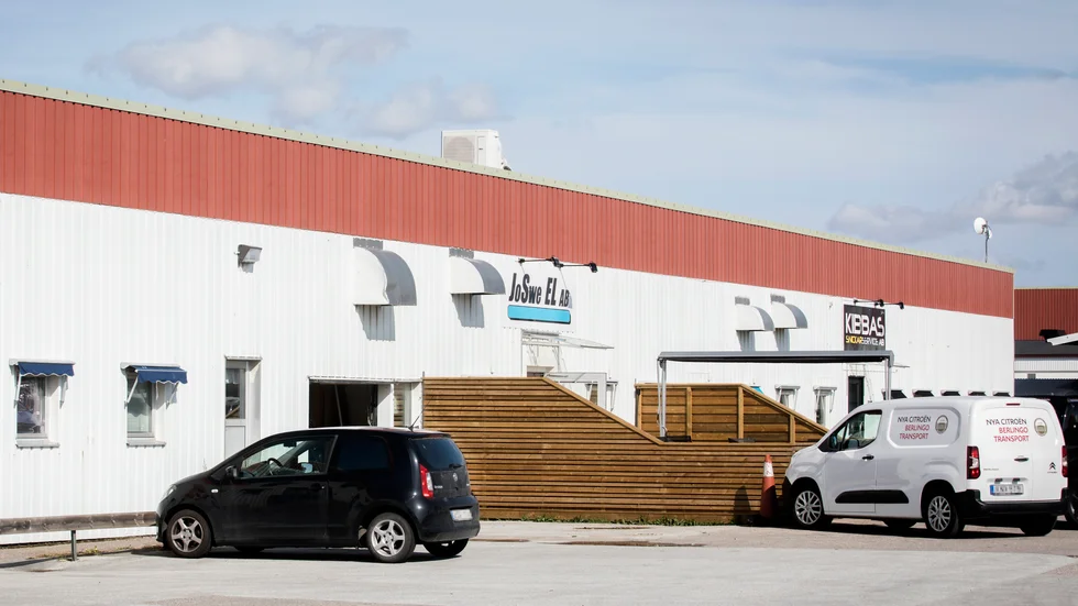 Fastighetsägarna har ansökt om planbesked för att ändra detaljplan från industri till att även innefatta bland annat handel och tillfällig vistelse.