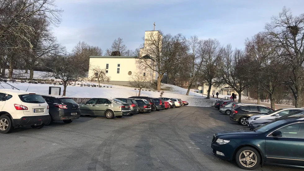 Ola Gustafsson (KD) ordförande i kultur- och fritidsutskottet och Erica Månsson, projektledare, under invigningen av Vimmerby Berättar i torsdags. 
