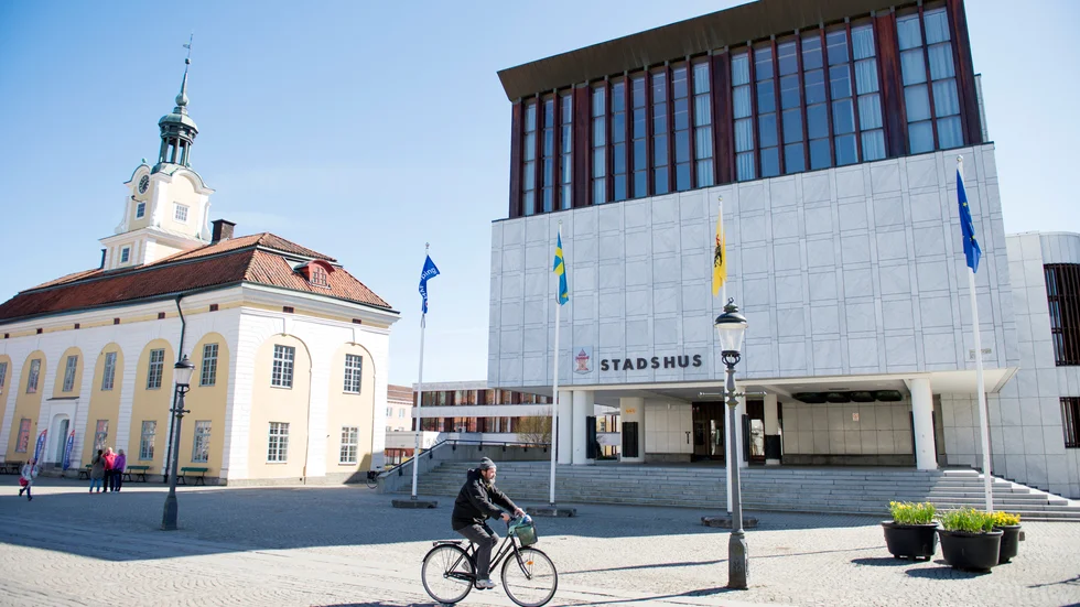Insändarskribenten ser att kommunstyrelsen i en positiv anda beviljar de medel som gör att Fontänhuset kan arbeta vidare. 
