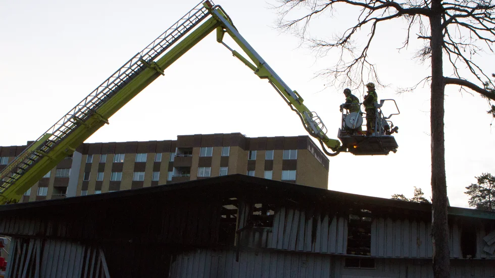 Mannen döms till skyddstillsyn för att inte ha levererat en skylift han tagit betalt för att hyra ut.