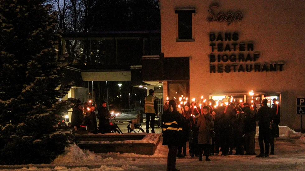Efter den inställda demonstrationen mot rasism är man nere på sandlådenivå vilket får mig att undra vilka kommunpolitikerna företräder, skriver insändarskribenten.