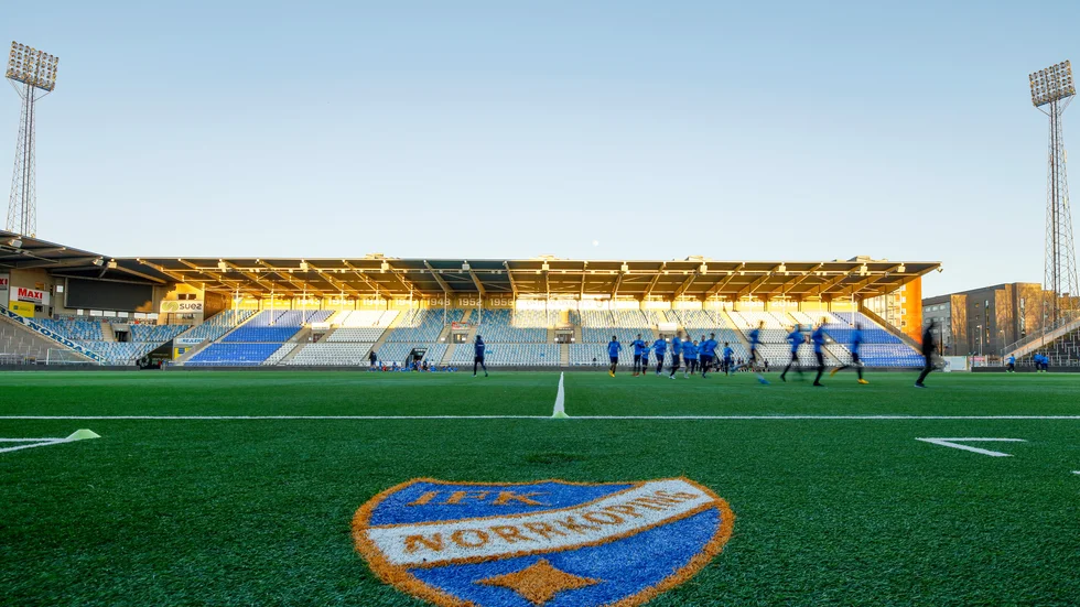IFK har inte diskuterar lönesänkningar än.
