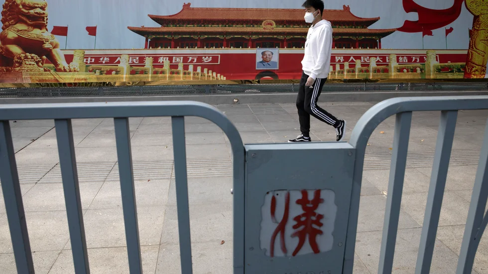 Coronaviruset upptäcktes i Wuhan i december förra året. I januari stängdes Hubeiprovinsen ner i två månader. Restriktionerna har lättats, men virustester genomförs regelbundet bland invånarna. Arkivbild.