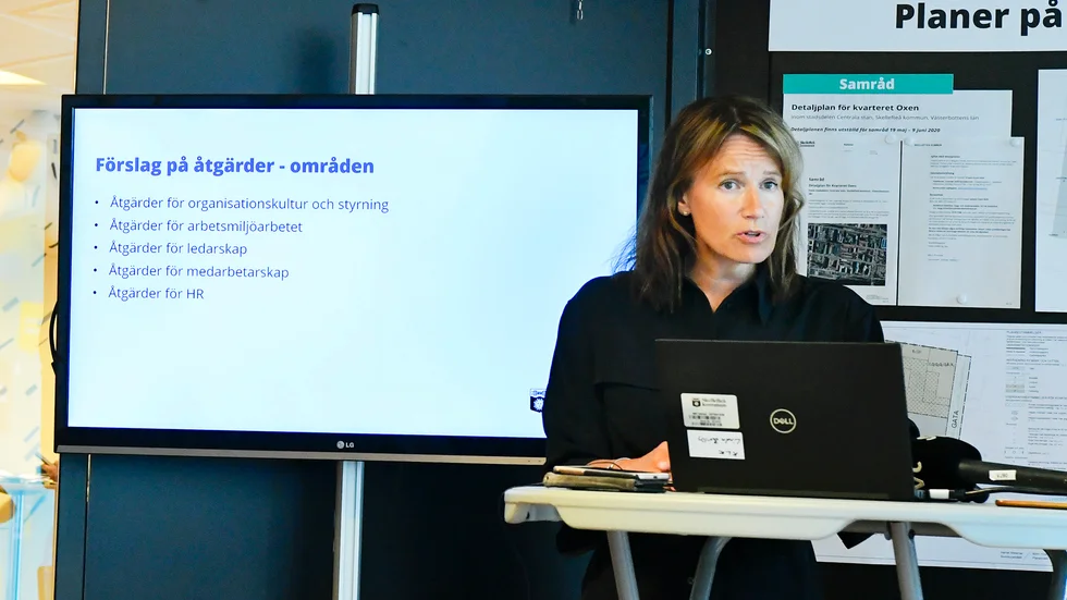 ” Vi ska jobba med grundläggande delar som öppenhet, tillit att man ska ha positiva förväntningar på kollegor och vi är faktiskt varandras arbetsmiljö” säger Kristina Sundin Jonsson kommundirektör.