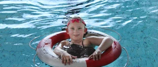 Emmie, 8, tar bronsmagistern – ihop med farfar