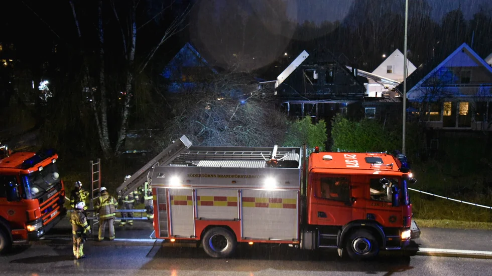 Mannen döms nu till livstids fängelse för två mord och grov mordbrand i Tumba i december. Arkivbild.