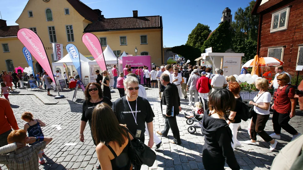 Att snabbt växla om till en digital Almedalsvecka när coronakrisen kom var inget för Region Gotland. "Almedalsveckan är ett fysiskt möte", förklarar Eva Nypelius (C)