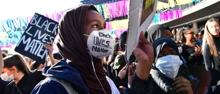 Två gripna efter demonstration i Stockholm