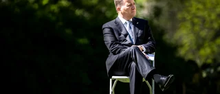 En statsminister kan aldrig gömma sig bakom andra