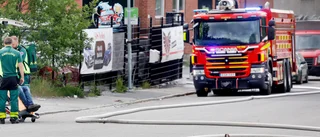 Kraftig brand i företagshotell misstänks vara anlagd