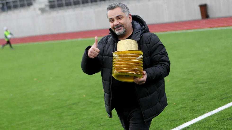 Sportchefen i Sylvia, Adnan Ergül, avslöjar intresse från annat håll. 