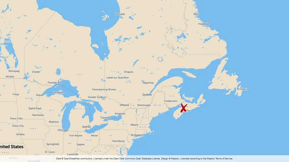 Polisen i Portapique i Nova Scotia, i östra Kanada jagar en beväpnad man som skjuter skarpt mot människor.