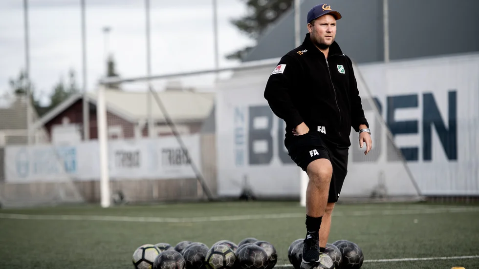 Fredrik Asplund ser fram emot att ge speltid till de spelare som inte fått så mycket speltid i cupmötet med Infjärden.
