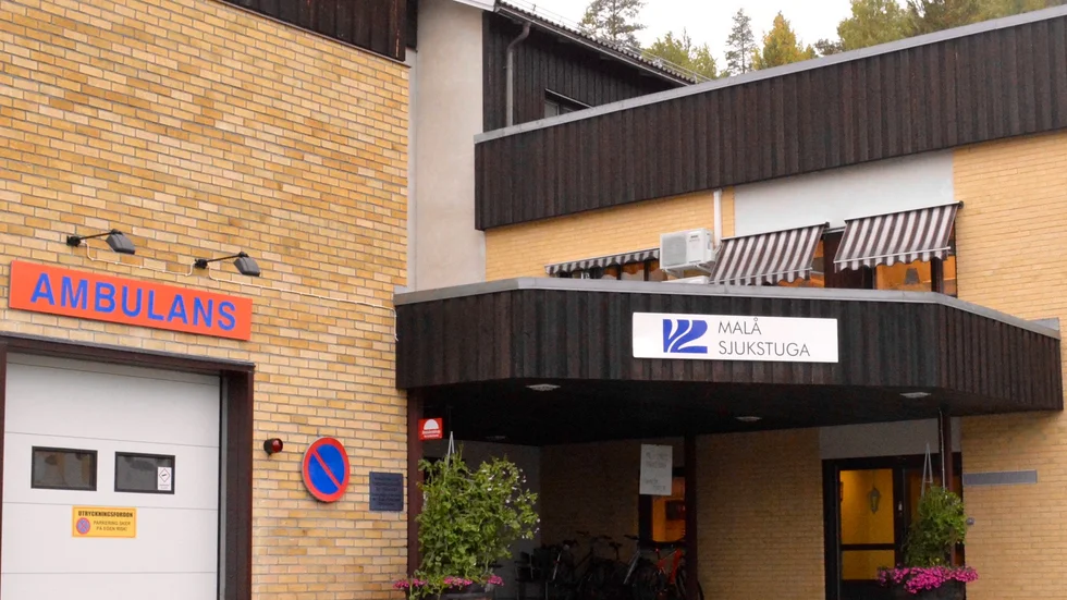 Länets sjukstugor har akutvårdsavdelningar med vårdplatser bemannade dygnet runt och kan liknas vid små sjukstugor.