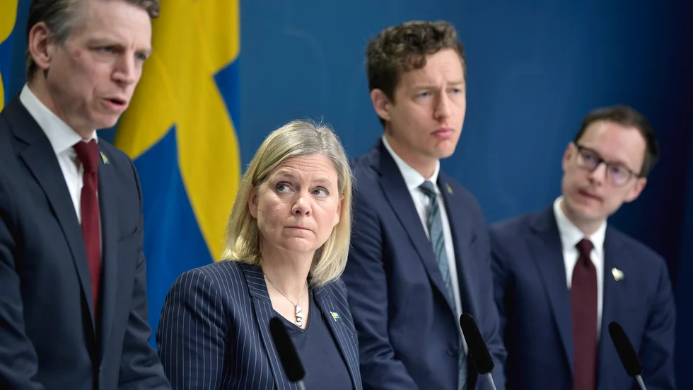 Regeringen har tillsammans med Centerpartiet och Liberalerna presenterat ett antal kraftfulla krisåtgärder.