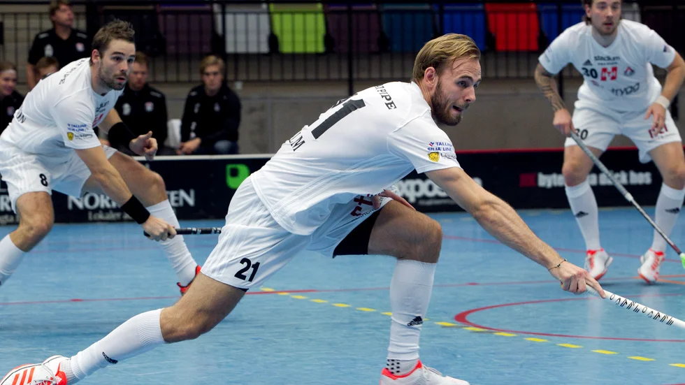 Jesper Alm är numera back i SSL-laget Linköpings IBK. 