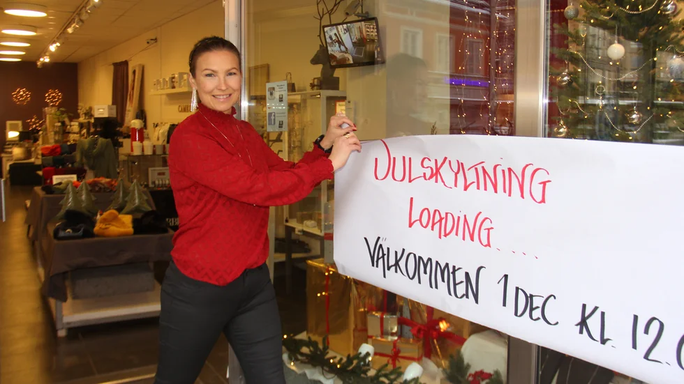Camilla Lundström var en av ett tiotal butiksinnehavare på Drottninggatan som deltog i söndagens julskyltning.