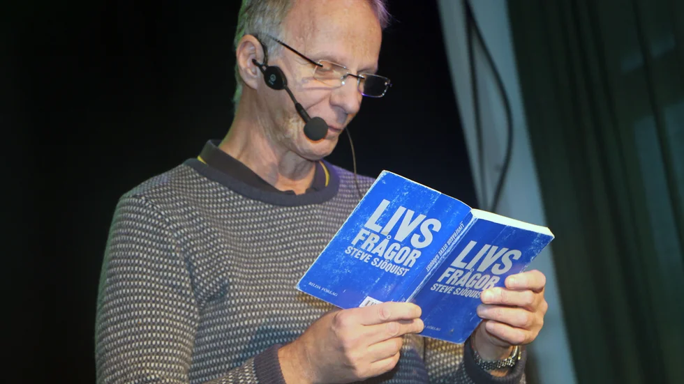 Steve Sjöquist har skrivit boken Livsfrågor där han berättar om kampen med att ha hiv.