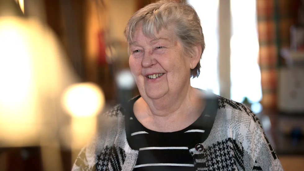 80-åriga Margareta Hansson i Sundsnäs utanför Boden är en av de kvinnliga pionjärerna inom skogsnäringen. 1967 skapade hon rubriker när hon blev den första kvinnliga skogstraktorföraren i landet. 