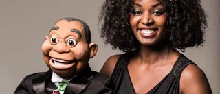 Hon sjunger jazz och folkparkslåtar i Motala