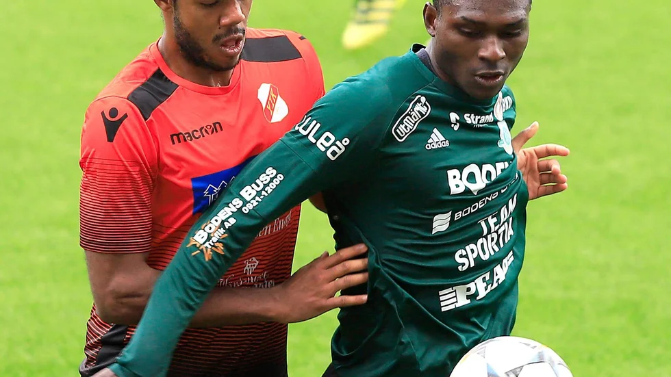 Precious Johnson sätter press på sig själv inför duellen med IFK Kalix. "Måste hamna i målprotokollet."