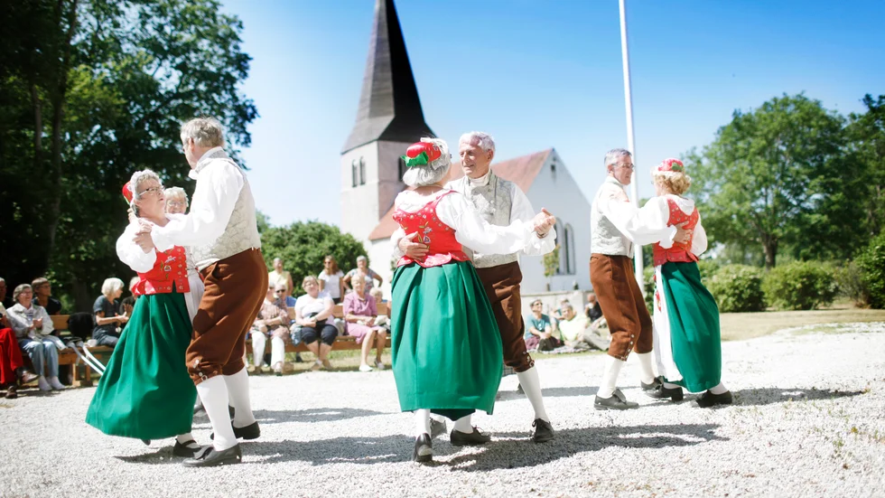 Särskilt i dag, i en samtid satt under press från samhällsförändringar, behöver vi vårda de historiska rötter som finns där vi bor.