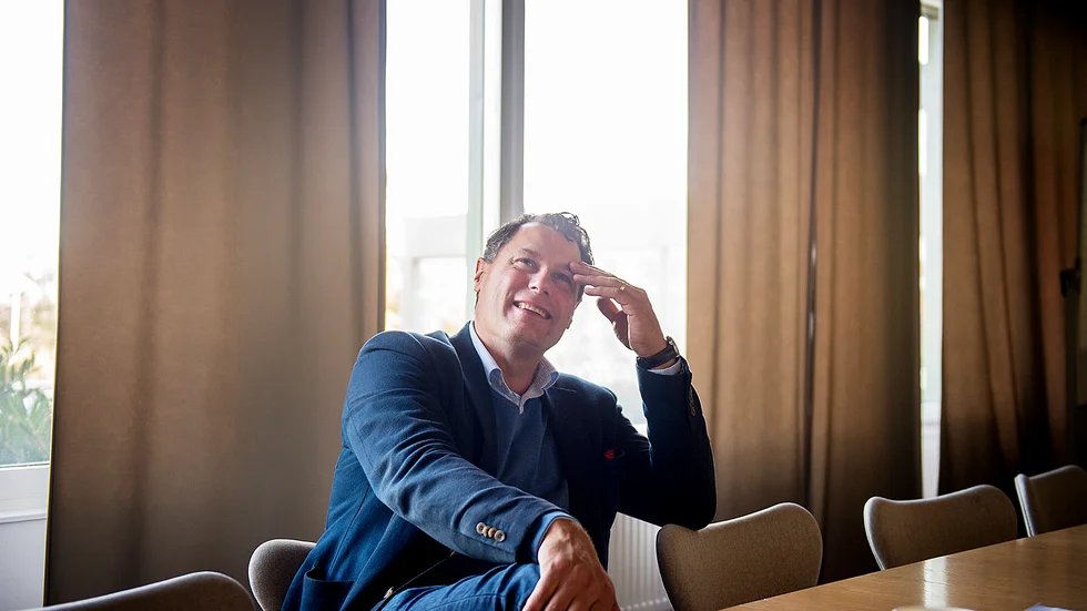 "Jag tror att vi kommer att behöva ungefär ytterligare 30 tjänstemän till Oxelösund under det kommande halvåret", säger personalchefenTor Bengtsson af Sillén.