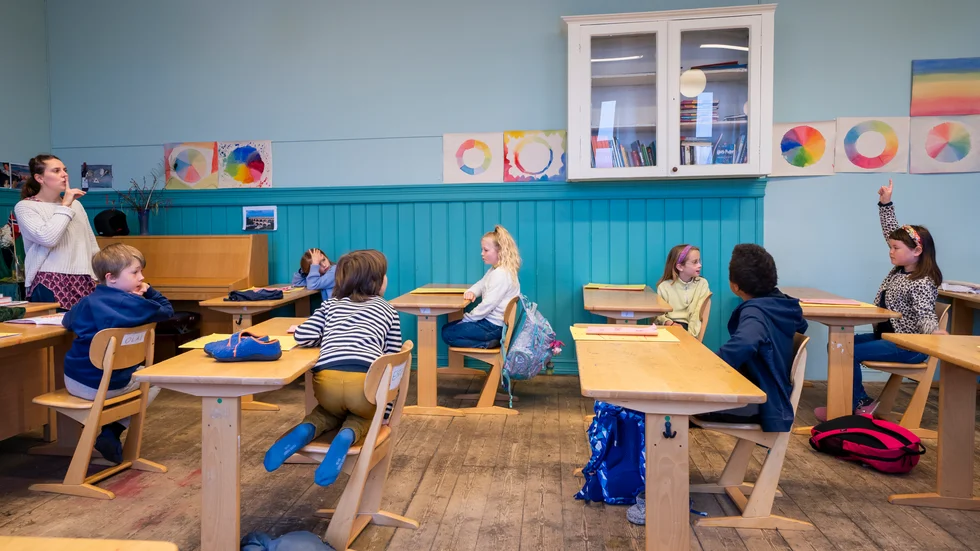 Läraren Maria Gystad är glad över att eleverna på Nordstrand Steinerskola är tillbaka i klassrummet.