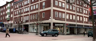 Gatuarbete vid torget återupptas