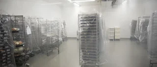 Västerbotten: Fick skållhett vatten över sig i fabriken