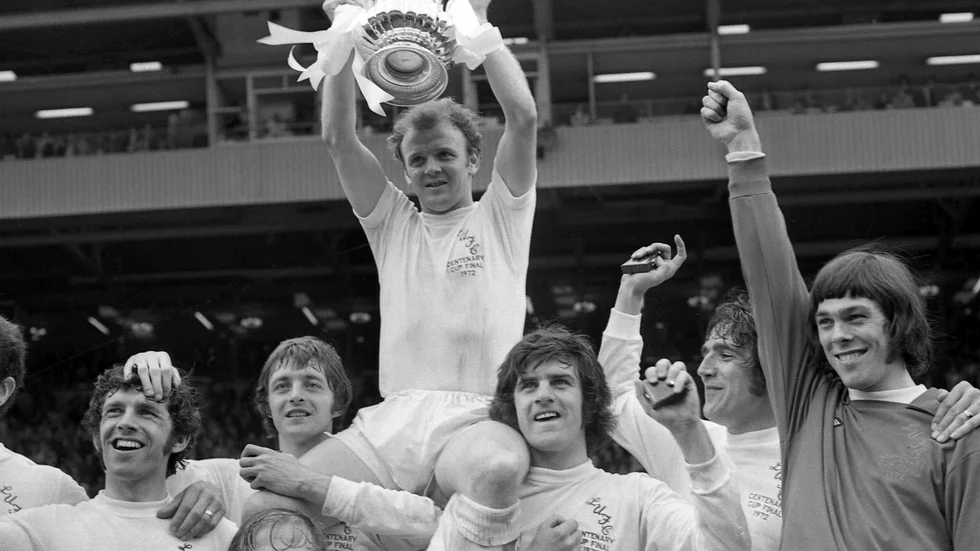 Leeds firar FA-cupsegern 1972 på Wembley. Norman Hunter står näst längst till höger. Arkivbild.