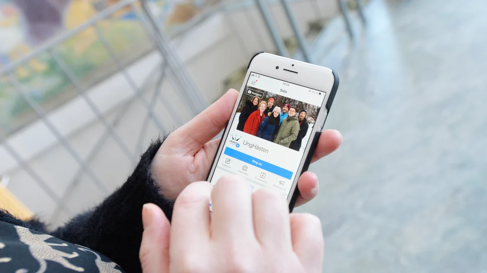 Den som vill uppleva digital impro ska hålla koll på Unghästens sociala medier för exakt tid och plats. 