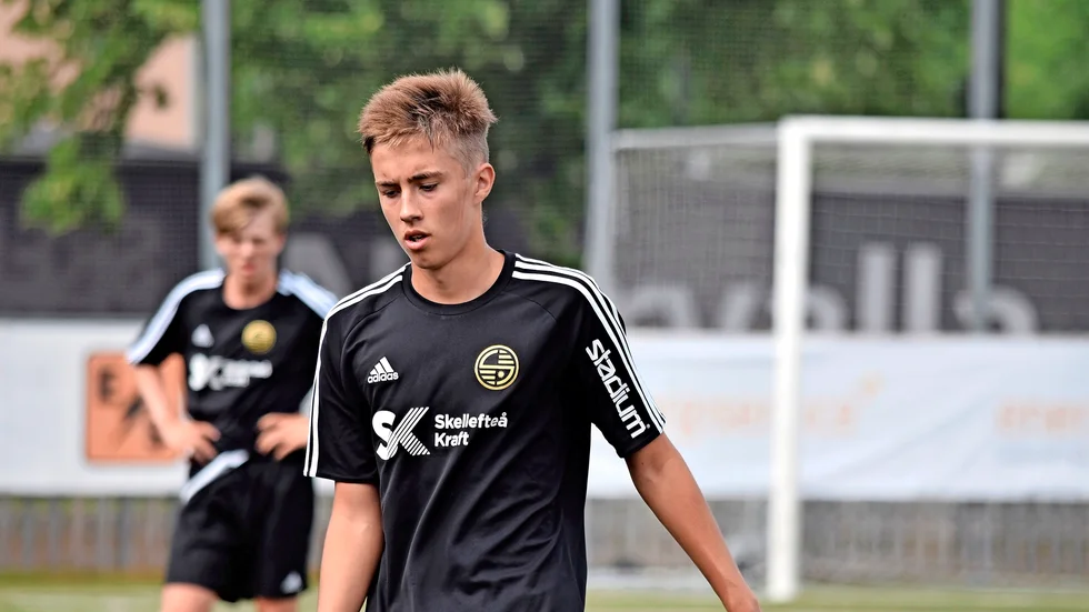 Inlånade Tim Lindfors gjorde Sunnanås 2–0-mål. 