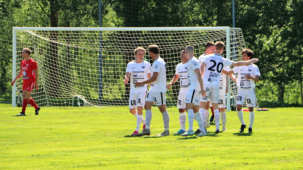 Lillpite IF gästar Sunnanå SK i ödesmatchen på bortaplan.