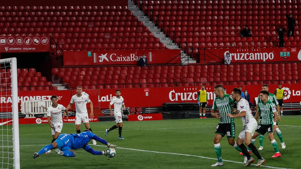 Sevilla och Real Betis spelade inför tomma läktare.