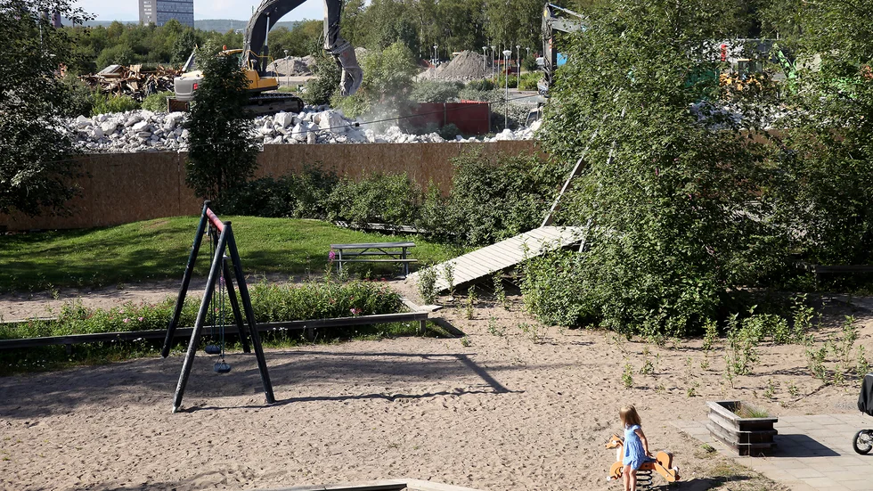 "Flickan på Bromsgatan" från utställningen "Kiruna Ortdrivaren" som visas på Norrbottens museum i Luleå till den 6 september.