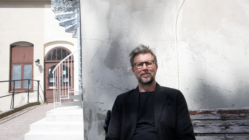 “Det faller på oss nu att se till att huset är fullt. Vi betalar en fast hyra oavsett hur många som nyttjar lokalerna“, säger Christian Hoffman som är ordförande i Kulturrum i innerstan. Där finns allt från utställningslokaler till keramikstudior och en tidningsredaktion.
