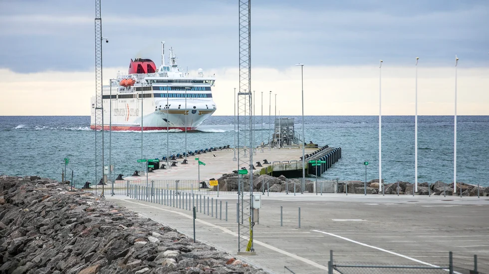 "Men älskar vi verkligen all turism? Min bild som uppväxt och sedan några år tillbakaflyttad på ön är att inställningen till turismen är delad".