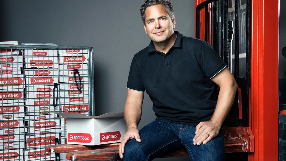 "Det är roligt att vi har kunnat komma igång med vår autostore rekordsnabbt", säger Pär Svärdson, vd för Apotea, i ett pressmeddelande.