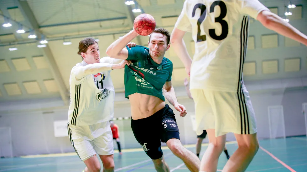 Oscar Karlsson blev BBK Handbolls bäste målskytt i förlusten.