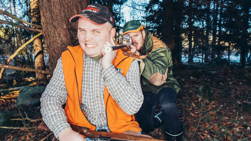 Alfred Svensson som Billy med kollegan Leif som spelas av Klas Eriksson. Fjärde säsongen av serien har nyligen sänts på SVT.
