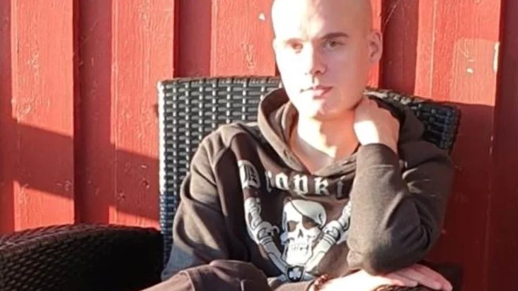 Vandringsälgar gör stora skador i Haradstrakten. Sveaskogs ansökan om skyddsjakt från helikopter på 32 älgar rör upp känslor i Norrbotten. (bilden är från ett reportage om inventering).