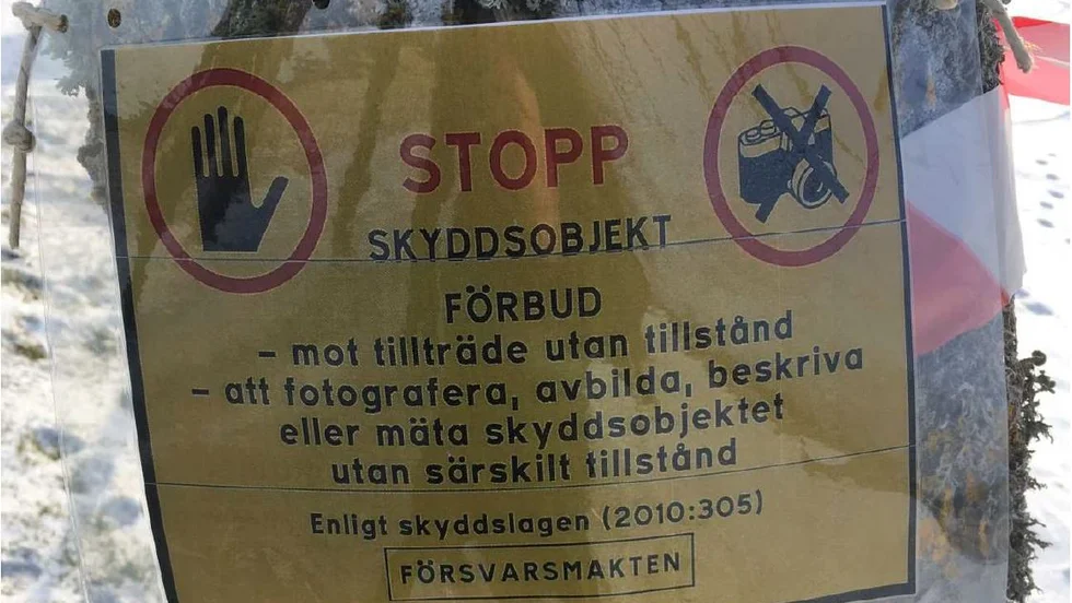 En av de temporära stoppskyltarna.