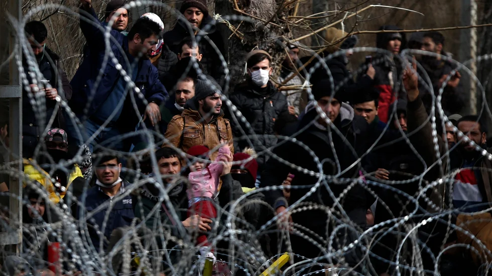 Migranter som vill söka asyl, fast på Turkiets sida av den grekisk-turkiska gränsen.
