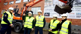 Första skoptaget för Assas byggnad är taget