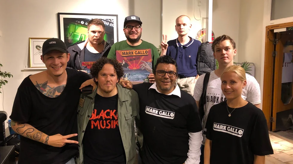 I torsdags var det premiär för Ting Live. Här syns initiativtagaren Braulio Ortega tillsammans med Marx Gallo och hans band.