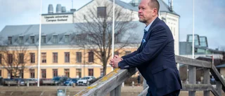 Enlund: "Tona ner enkäter och rankningar"