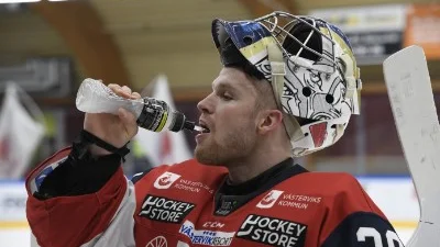 Daniel Marmenlind stod för ett starkt intryck under sina fyra matcher i VIK-tröjan och får nytt förtroende till nästa säsong.