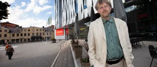Avhoppad UKK-vd får 21 månadslöner